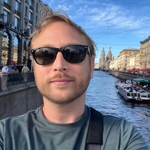 Meet your Posher, Travis